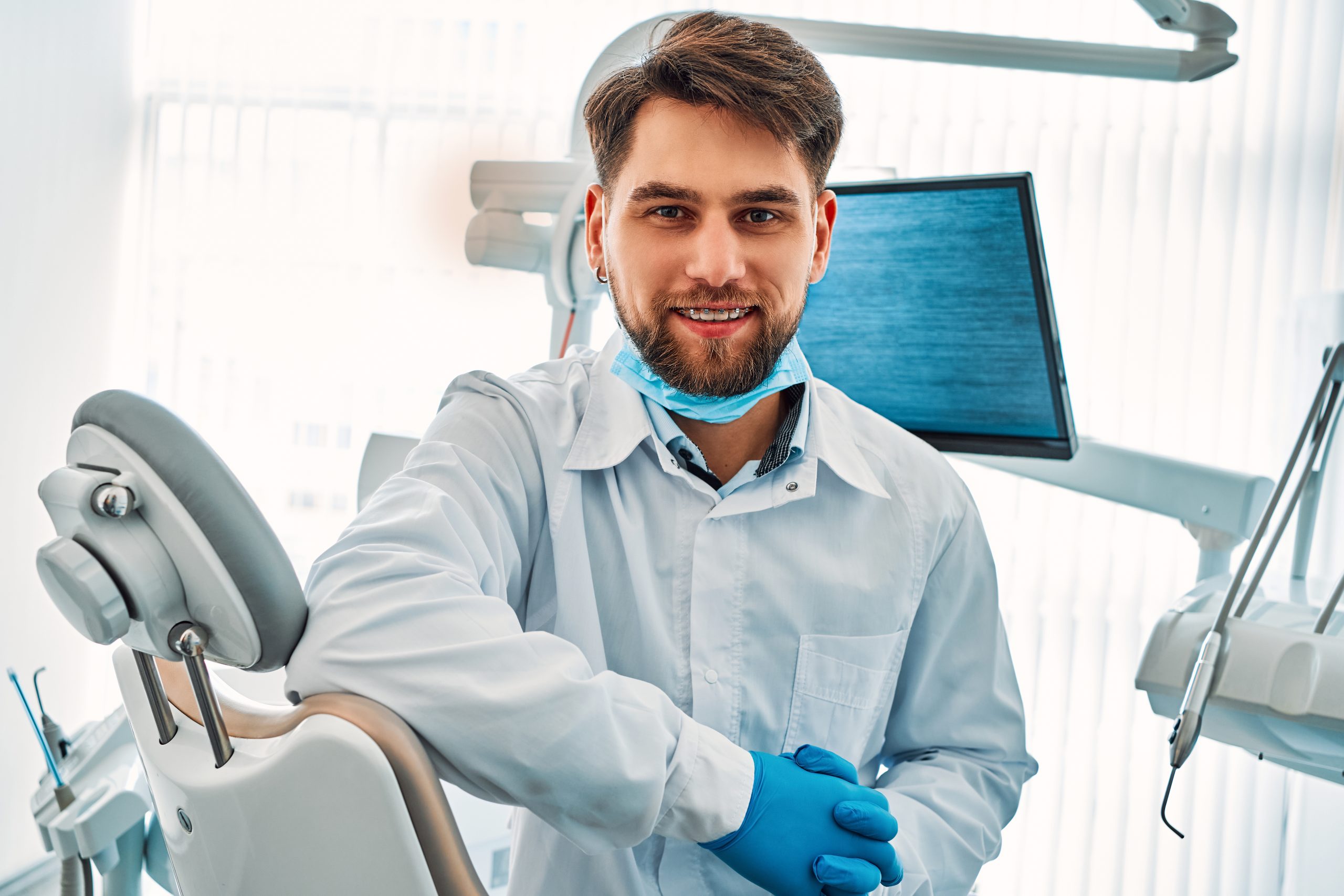 Fundamental Principles of Veneer Procedures in Dentistry